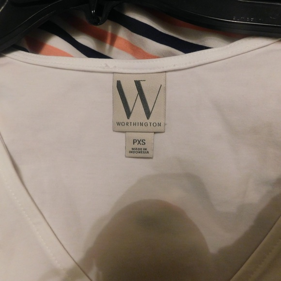 Worthington Women's Petite V Neck Short Sleeve T-Shirt Size: PXS - Picture 5 of 6